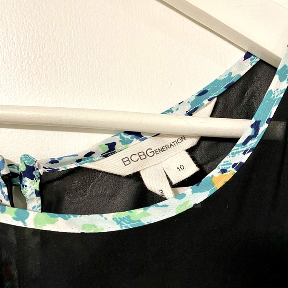 BCBGENERATION Sleeveless Confetti Patterned Flowy Dress - Size US 10 - Picture 3 of 6